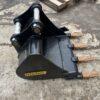Dynamic Digging Bucket 24 inch will fit any 3.5 ton to 4 ton excavator 40 mm pin size